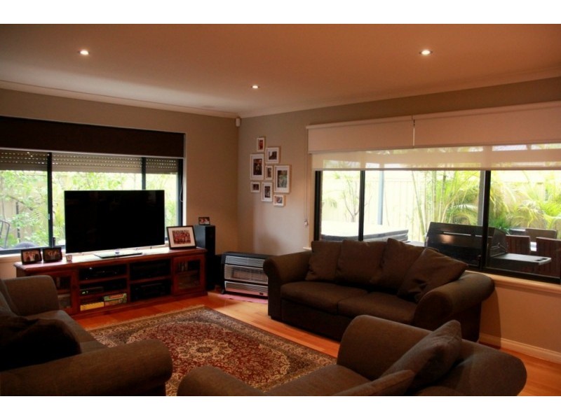 10 Milne Street, Bayswater WA 6053