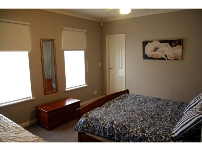 10 Milne Street, Bayswater WA 6053