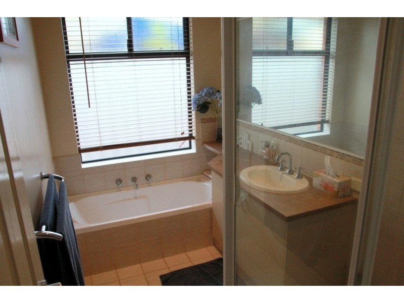 10 Milne Street, Bayswater WA 6053