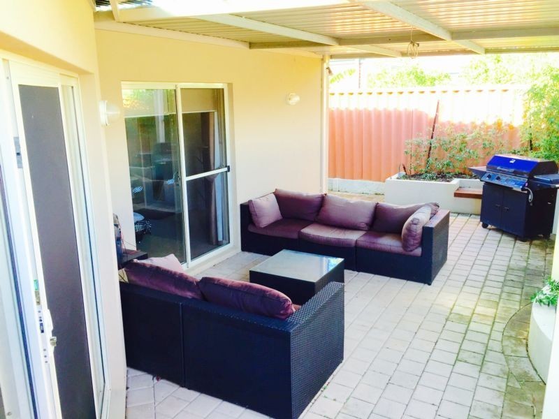 8B Crocker Way, Innaloo WA 6018