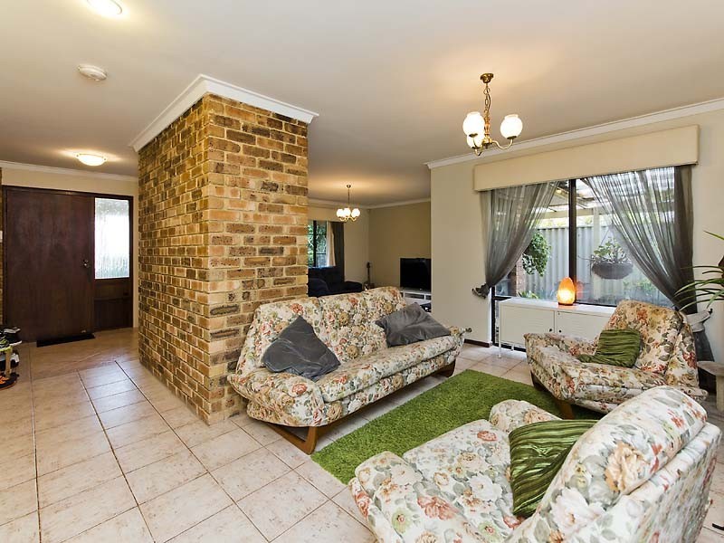 18 Guinevere Way, Carine WA 6020