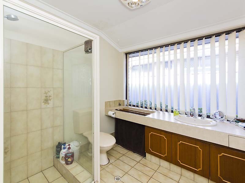 18 Guinevere Way, Carine WA 6020