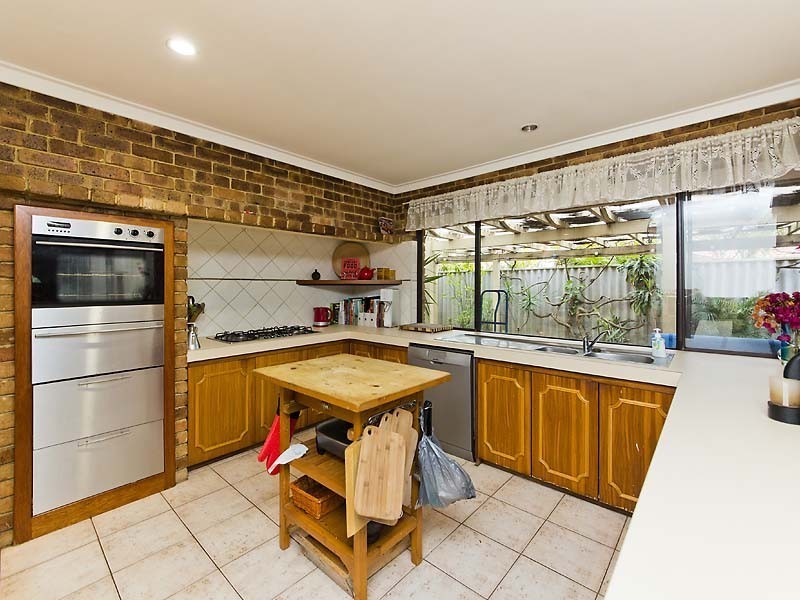 18 Guinevere Way, Carine WA 6020