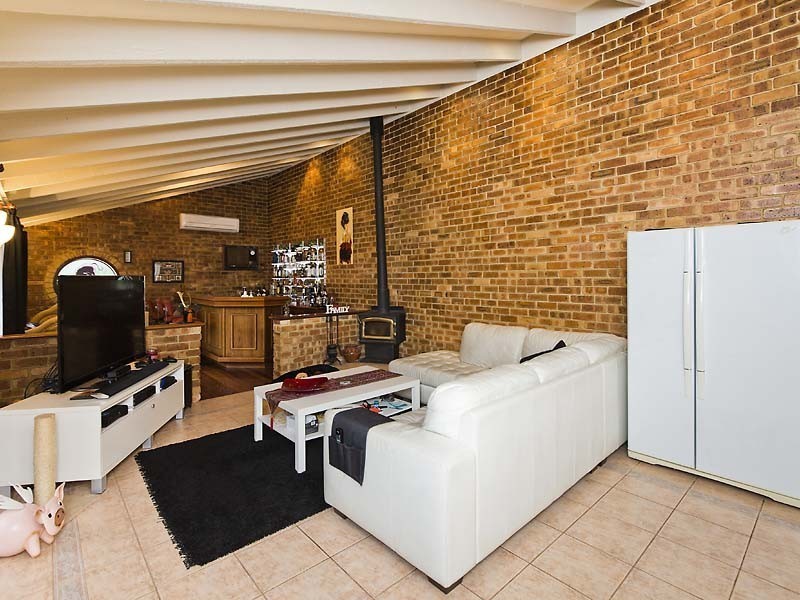 18 Guinevere Way, Carine WA 6020