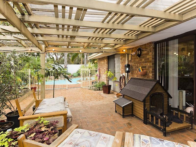 18 Guinevere Way, Carine WA 6020