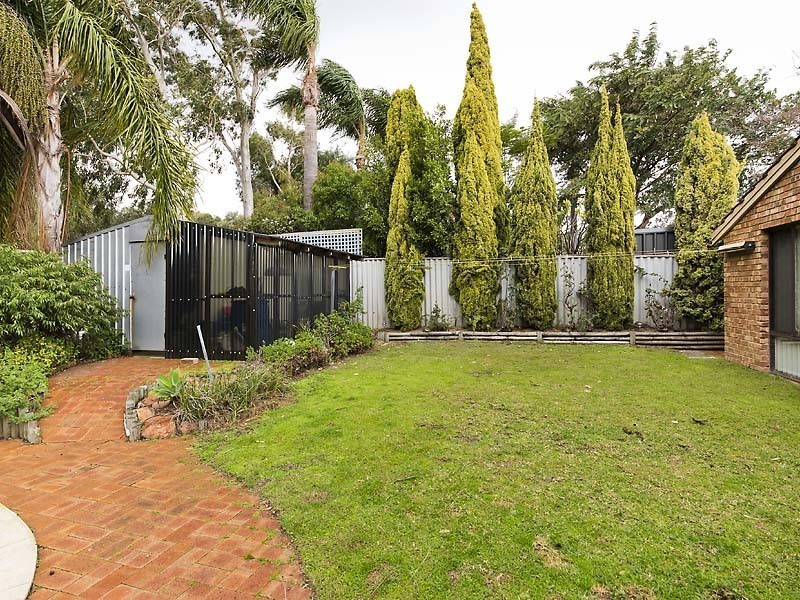 18 Guinevere Way, Carine WA 6020