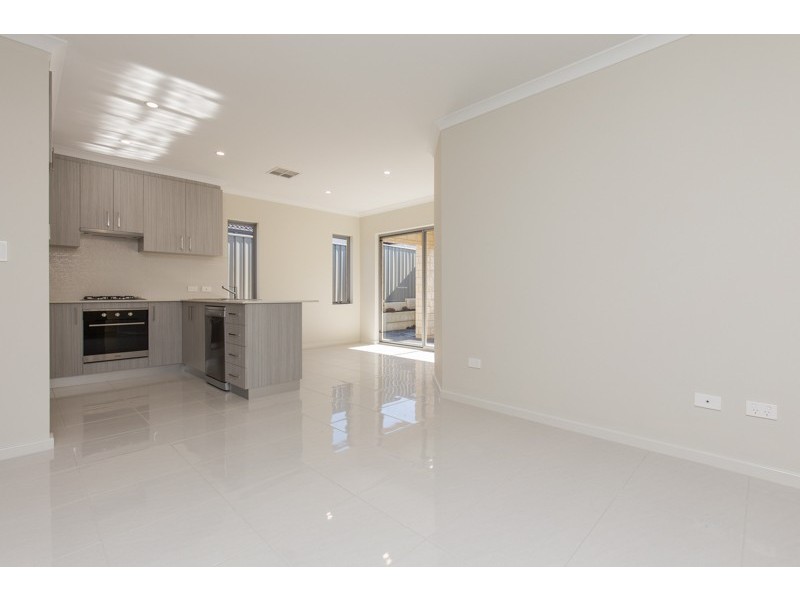 28 Barnes Street, Innaloo WA 6018