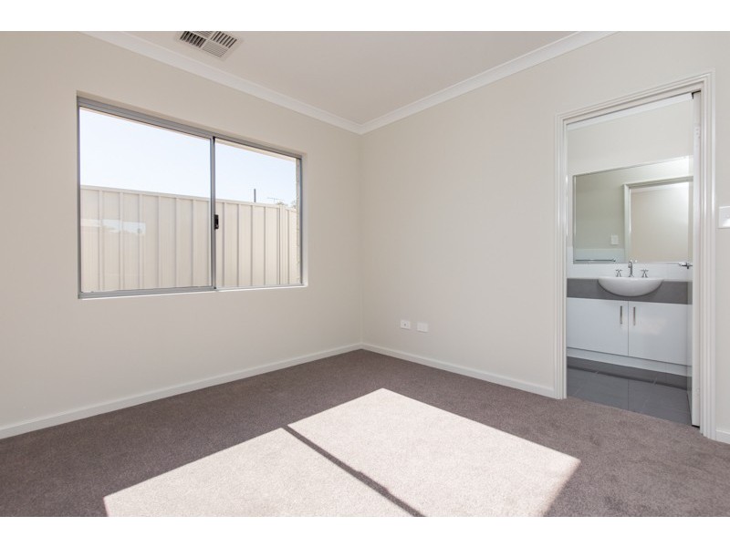 28 Barnes Street, Innaloo WA 6018