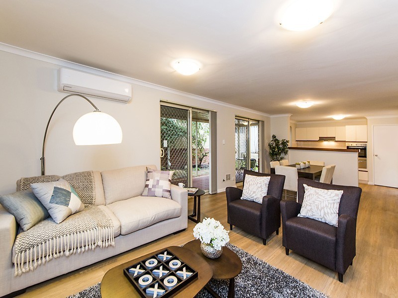 2/5 Bates Road, Innaloo WA 6018