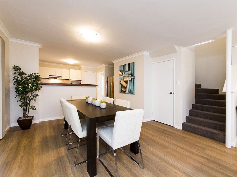 2/5 Bates Road, Innaloo WA 6018