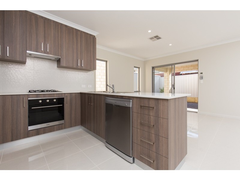 30 Barnes Street, Innaloo WA 6018