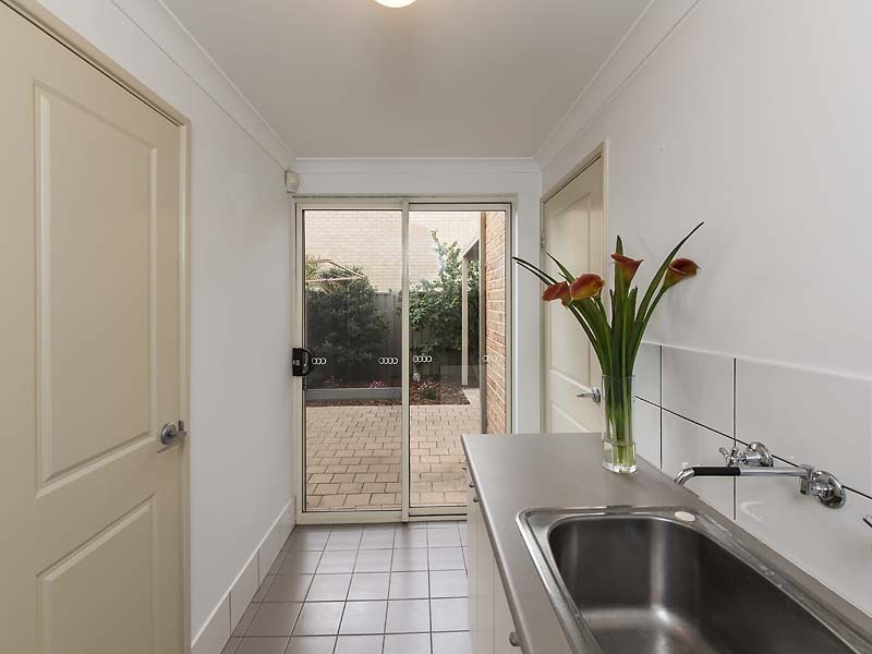 1/15 Sydenham Street, Rivervale WA 6103