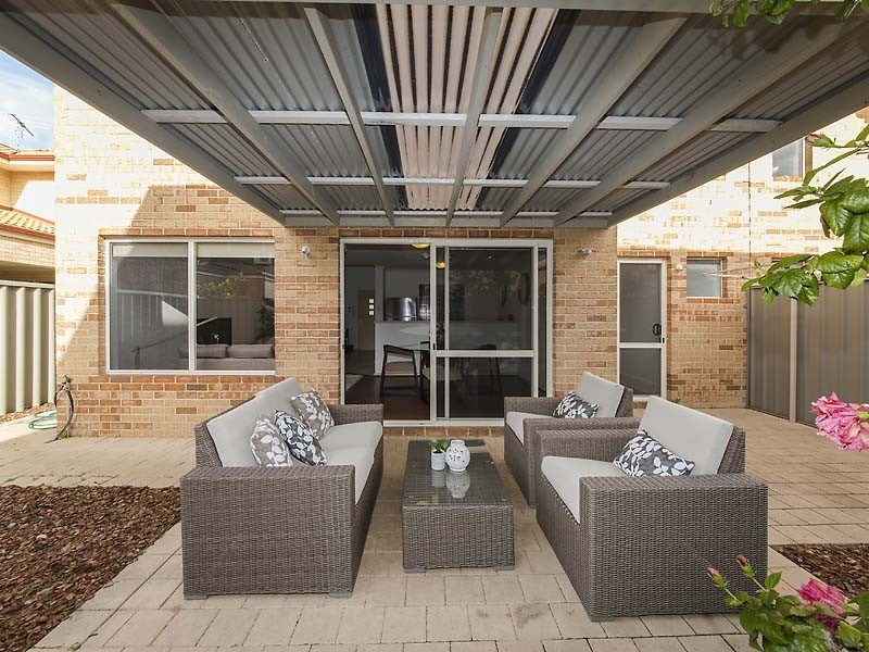 1/15 Sydenham Street, Rivervale WA 6103