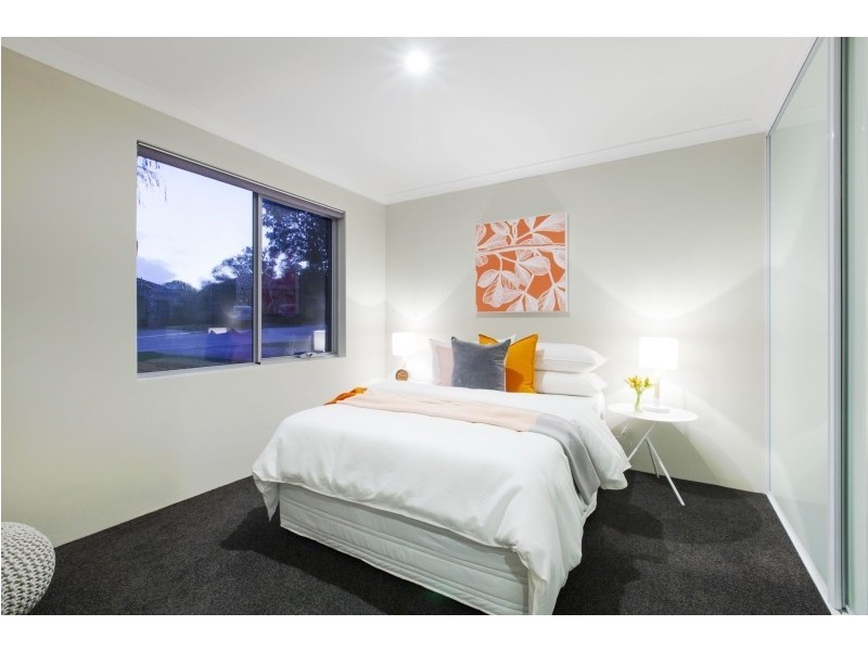 10 Hodges Place, Innaloo WA 6018