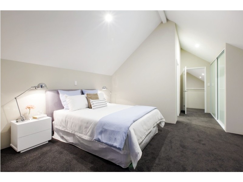 10 Hodges Place, Innaloo WA 6018