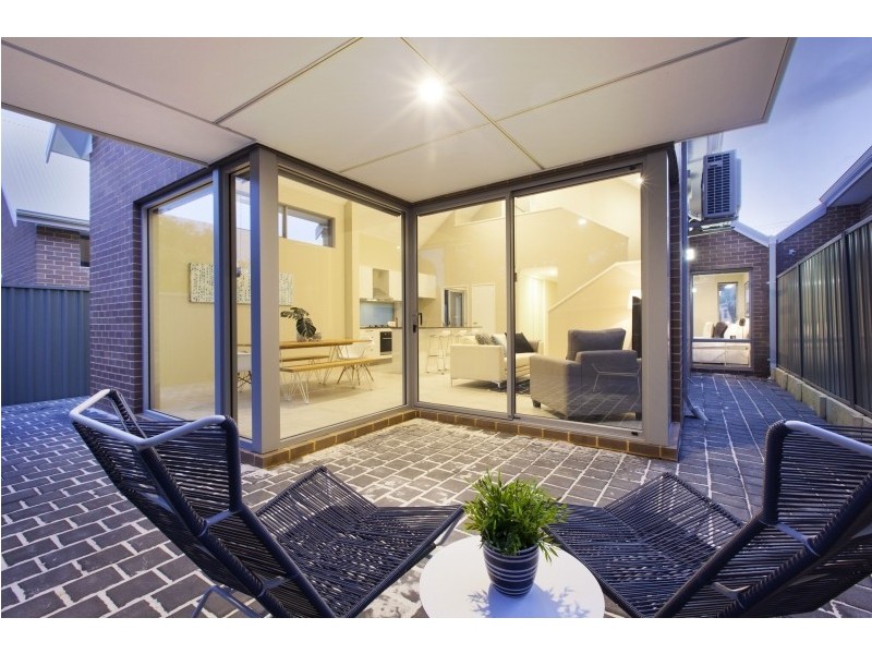 10 Hodges Place, Innaloo WA 6018