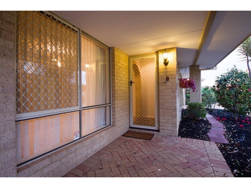 1/38 Bower Street, Doubleview WA 6018