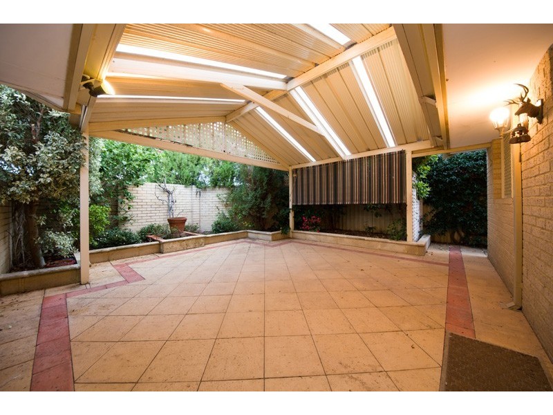 1/38 Bower Street, Doubleview WA 6018