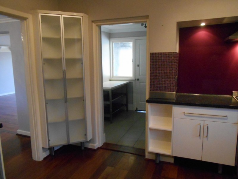 10 Grand Promenade, Bayswater WA 6053