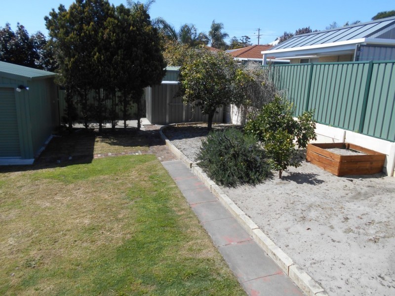 10 Grand Promenade, Bayswater WA 6053