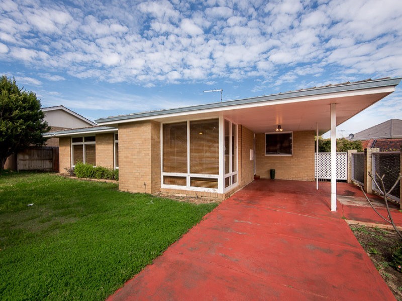 6 Wincanton Road, Karrinyup WA 6018