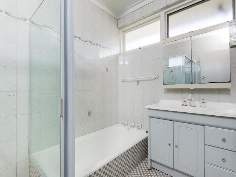 6 Wincanton Road, Karrinyup WA 6018