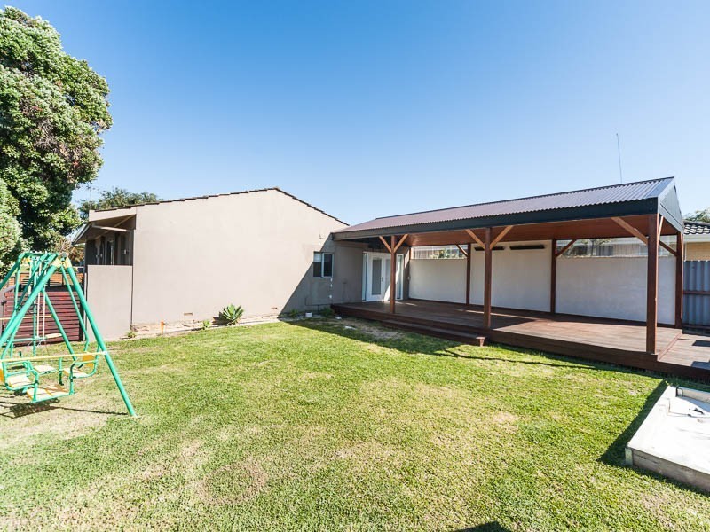 7 Joffre Road, Trigg WA 6029