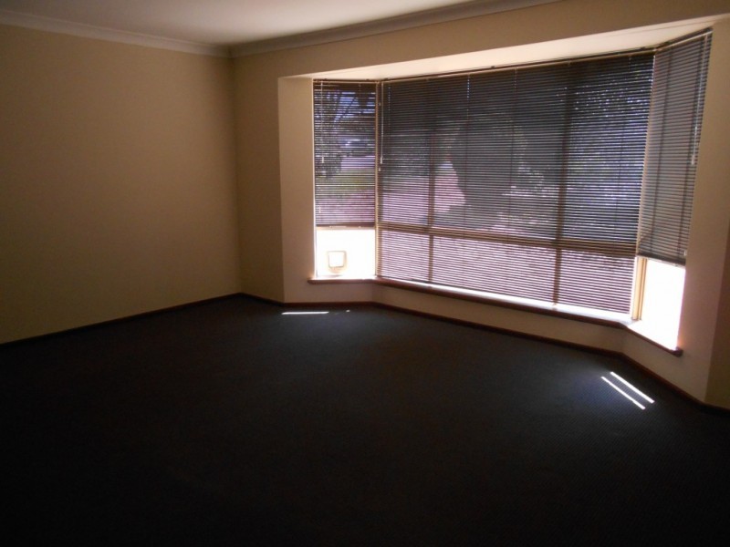 12A Burnside Court, Kingsley WA 6026