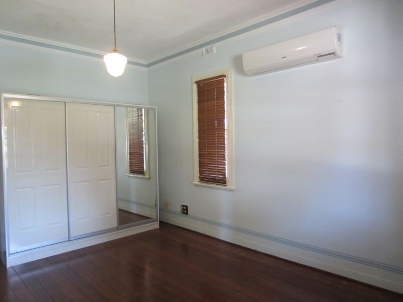 54 Hamilton Street, Bayswater WA 6053