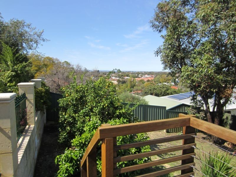 54 Hamilton Street, Bayswater WA 6053