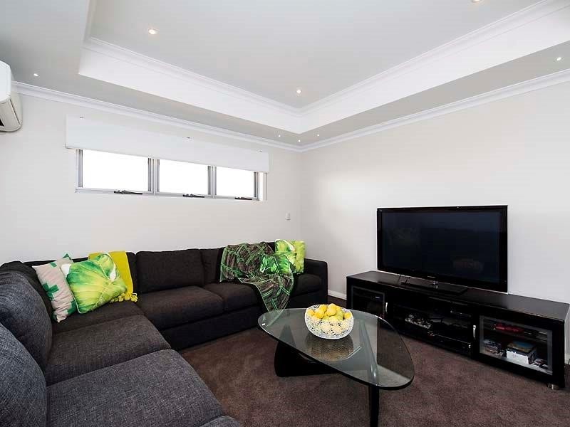 16 The Rise, Gwelup WA 6018