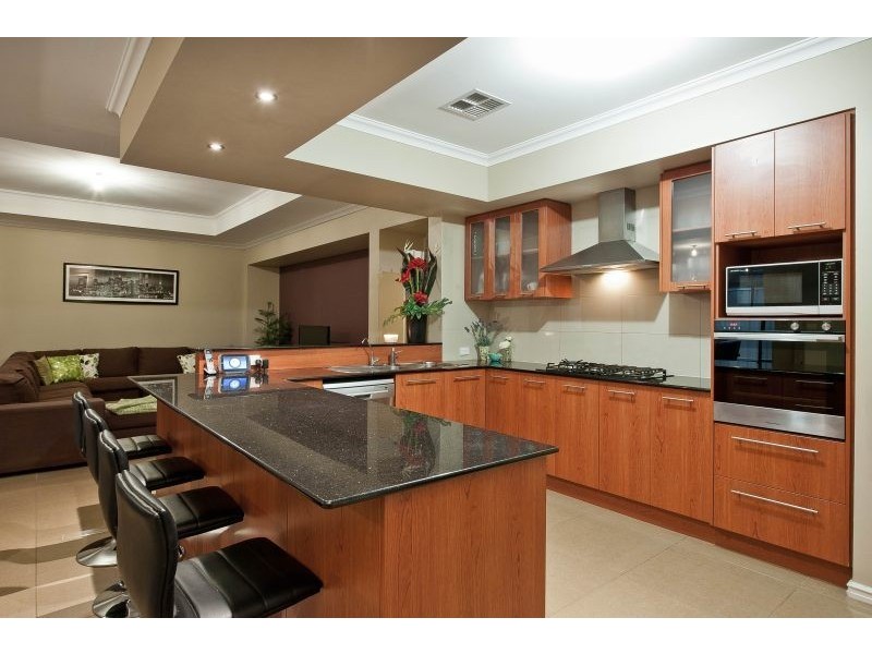 8 The Rise, Gwelup WA 6018