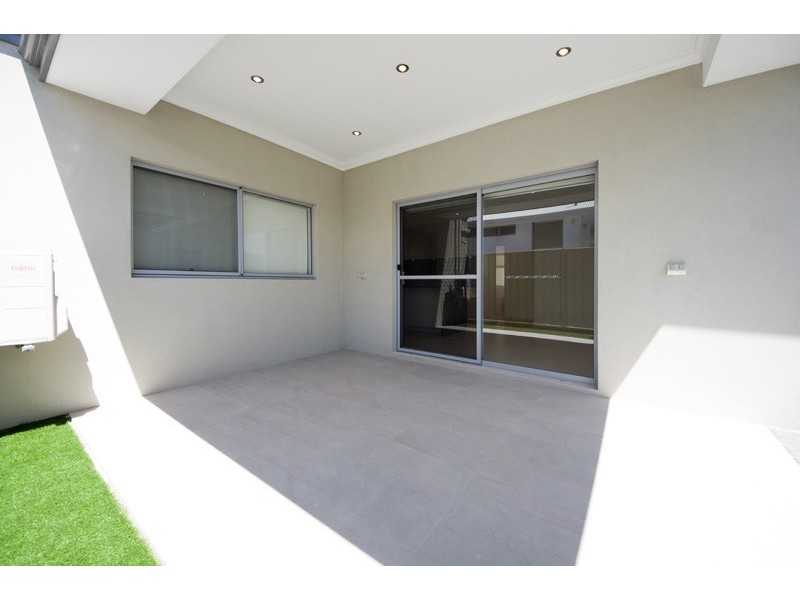 4A Dean Street, Karrinyup WA 6018