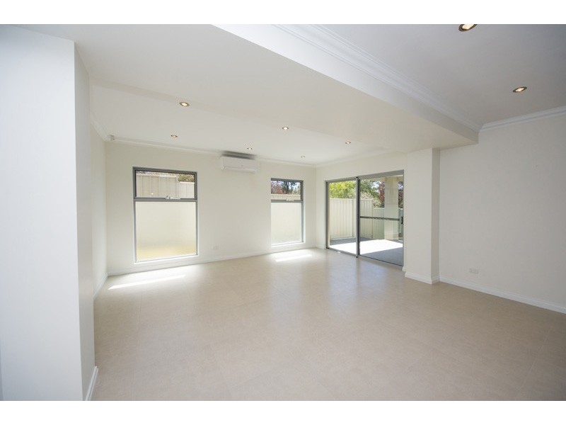 4B Dean Street, Karrinyup WA 6018