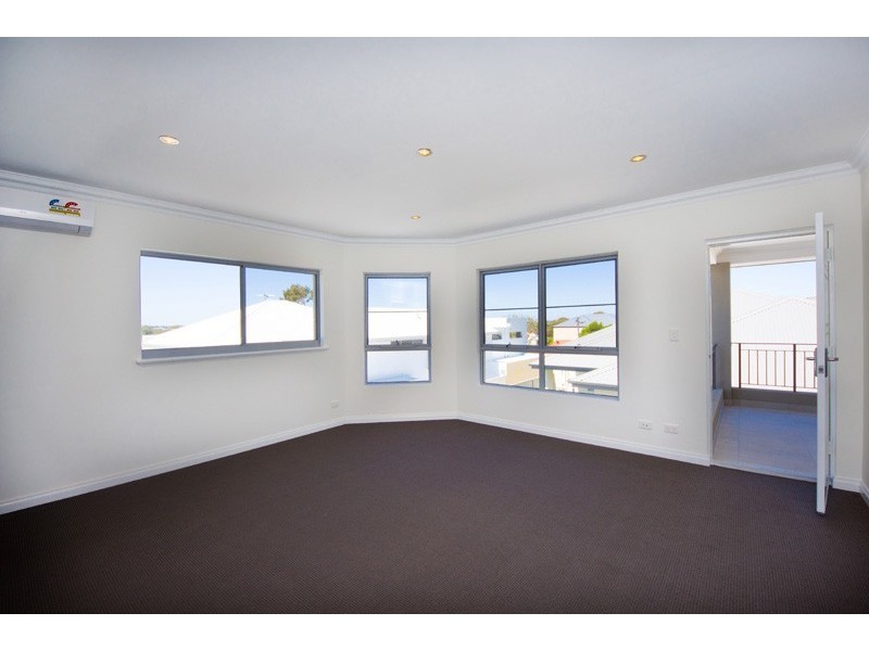 4B Dean Street, Karrinyup WA 6018