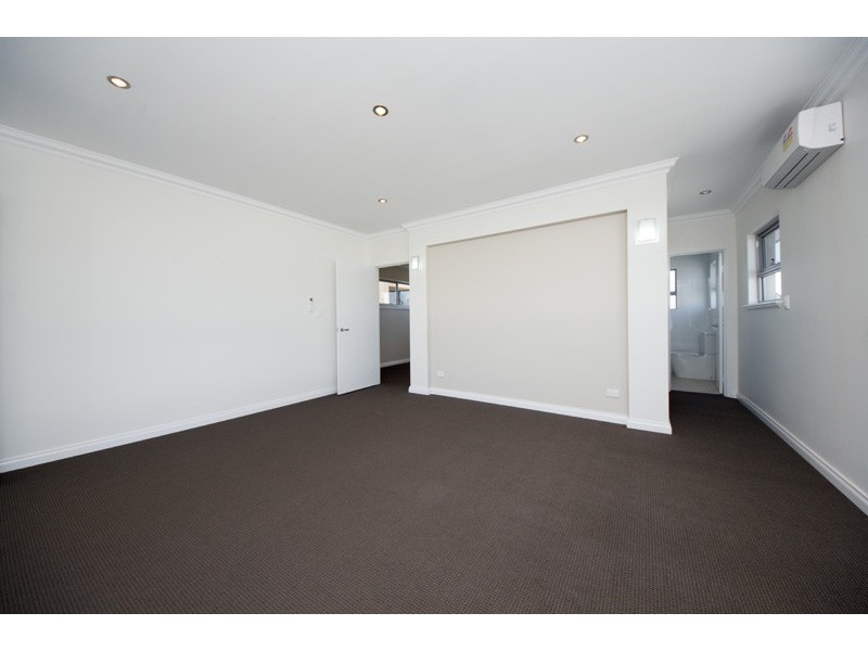 4B Dean Street, Karrinyup WA 6018