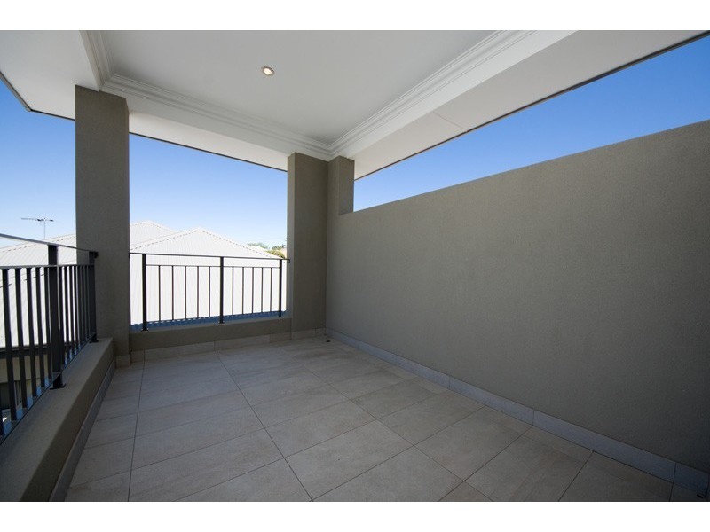 4B Dean Street, Karrinyup WA 6018