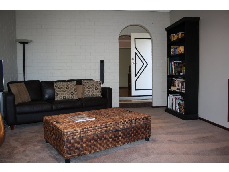 69 Vickers Street, Hamersley WA 6022