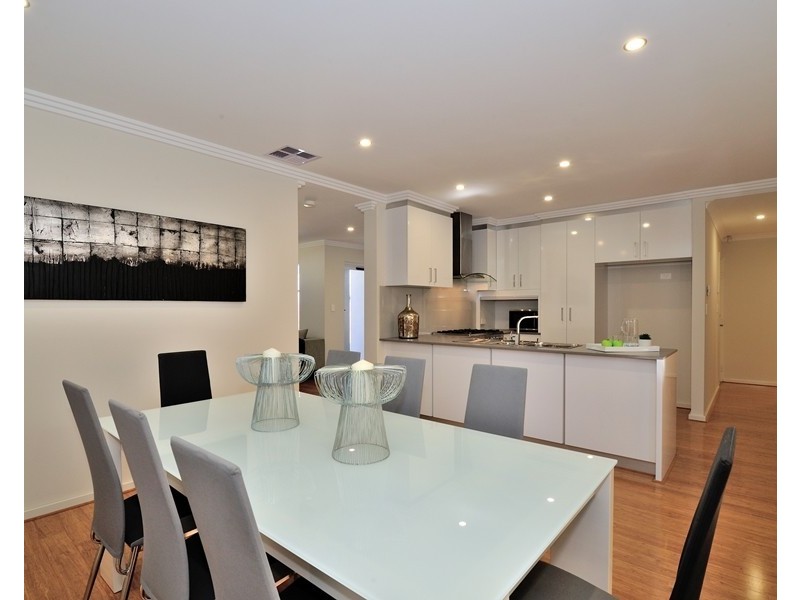 8b Donatti Road, Innaloo WA 6018