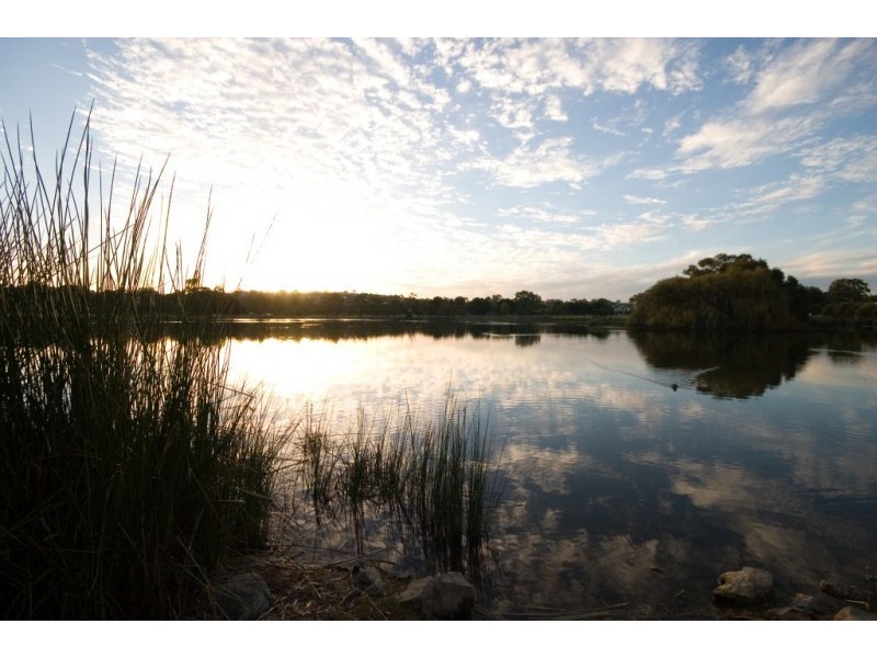 4 Talbot Way, Woodlands WA 6018