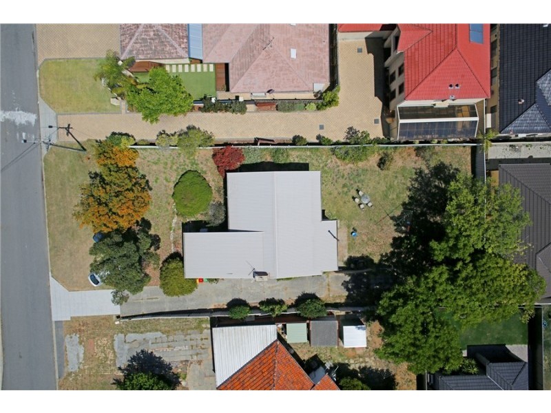 22 Taunton Way, Karrinyup WA 6018