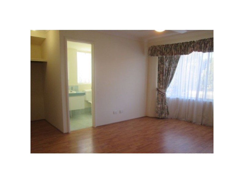 82 Kinross Drive, Kinross WA 6028