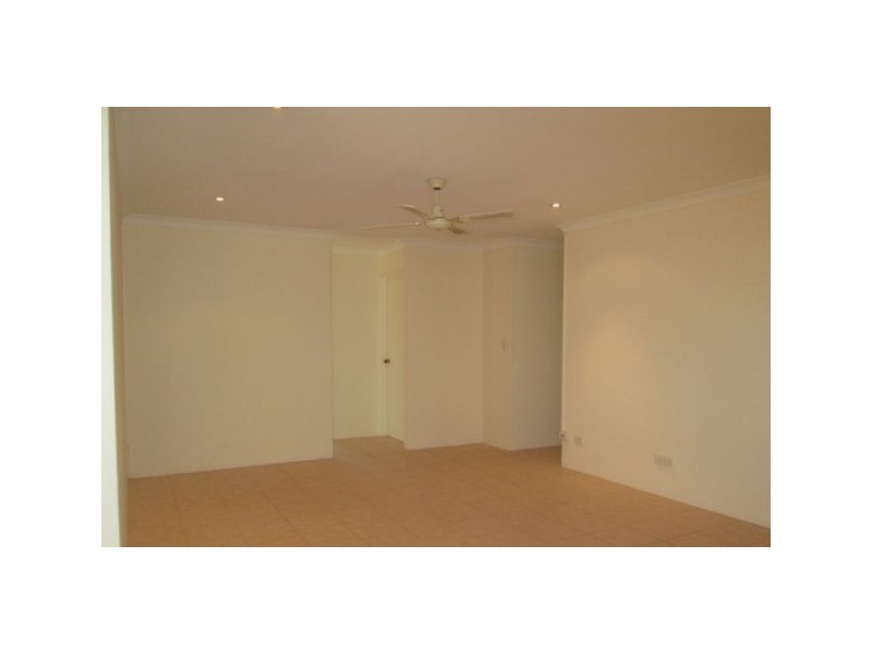 82 Kinross Drive, Kinross WA 6028