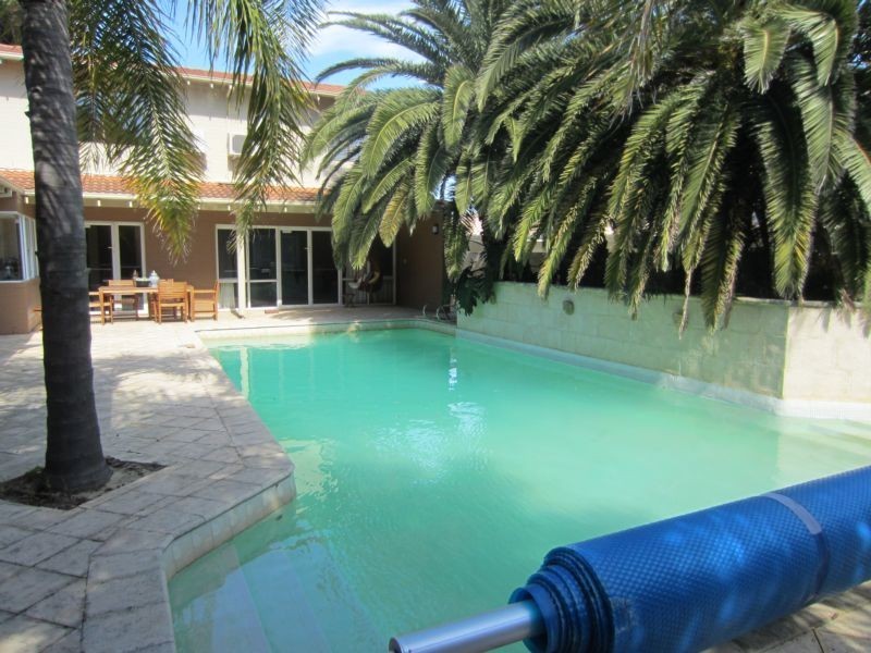 17 Baramba Road, City Beach WA 6015