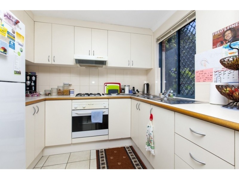 2/135 Alice Street, Doubleview WA 6018