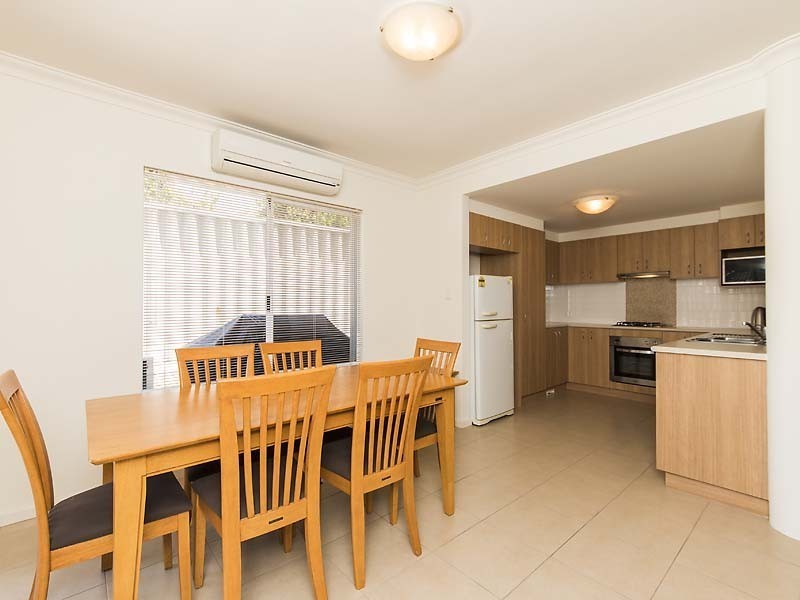 8A Dunster Road, Innaloo WA 6018