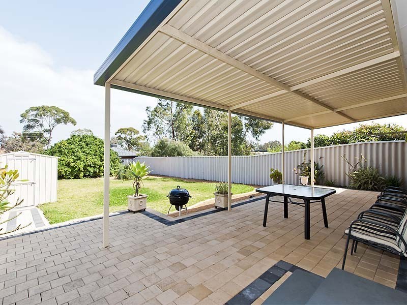 13F Calvert Way, Girrawheen WA 6064