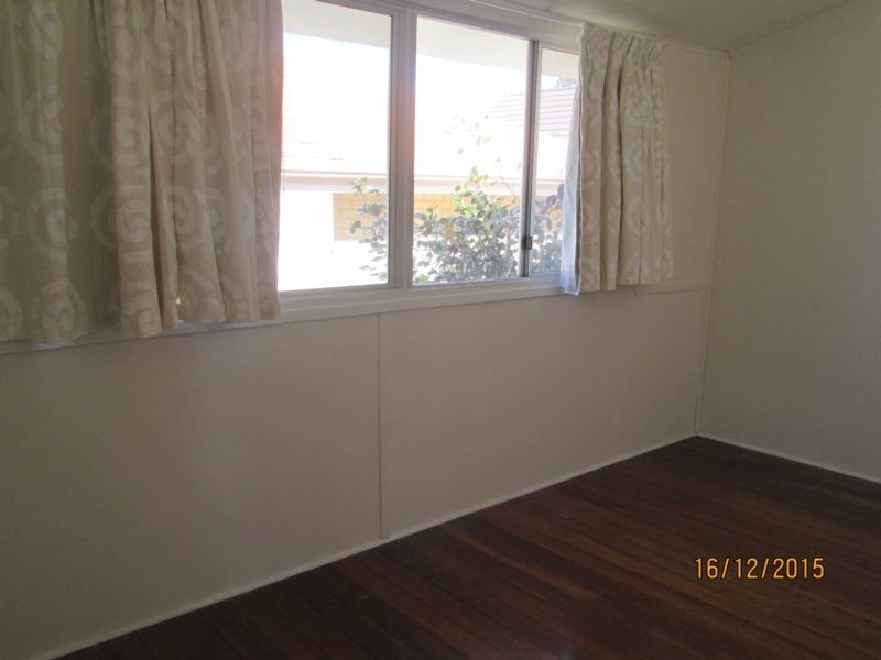 216 Holbeck Street, Doubleview WA 6018