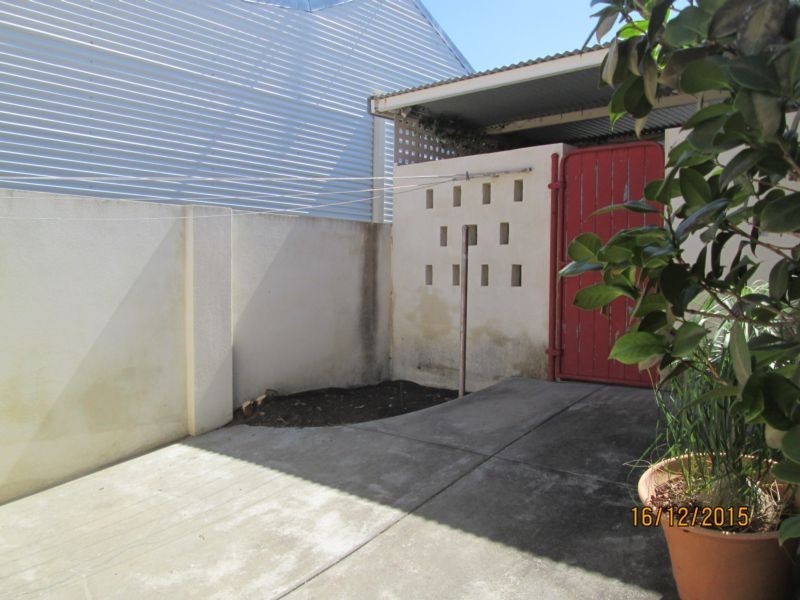 216 Holbeck Street, Doubleview WA 6018