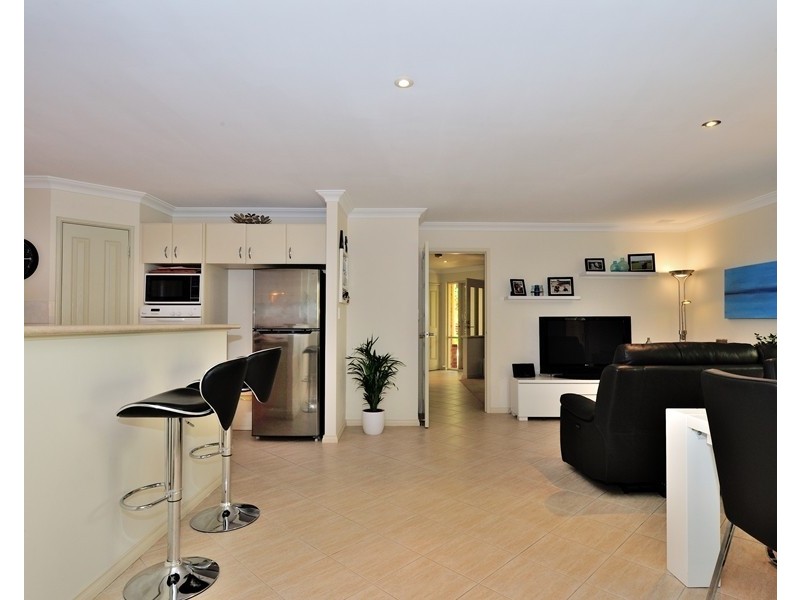 124a Ravenscar Street, Doubleview WA 6018